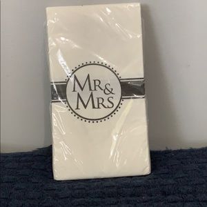 New Napkins - 16 Pack Mr and Mrs Black and White